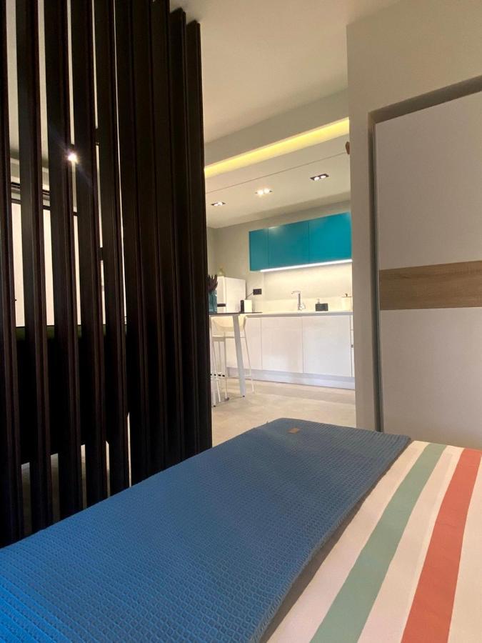 Vyron 2 Lusso Apartment Nea Michaniona Bagian luar foto