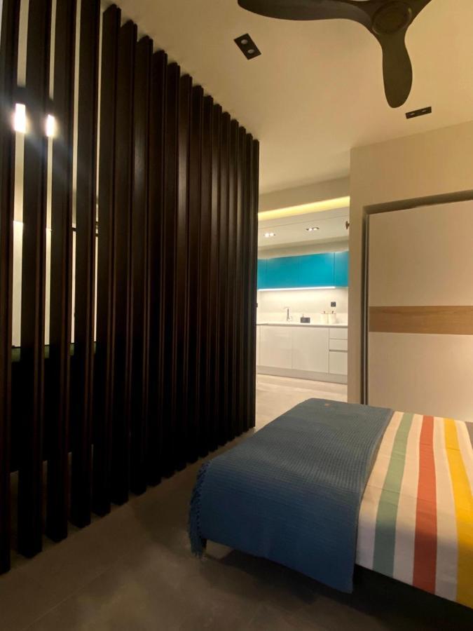 Vyron 2 Lusso Apartment Nea Michaniona Bagian luar foto