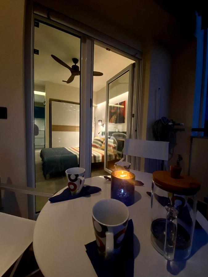 Vyron 2 Lusso Apartment Nea Michaniona Bagian luar foto