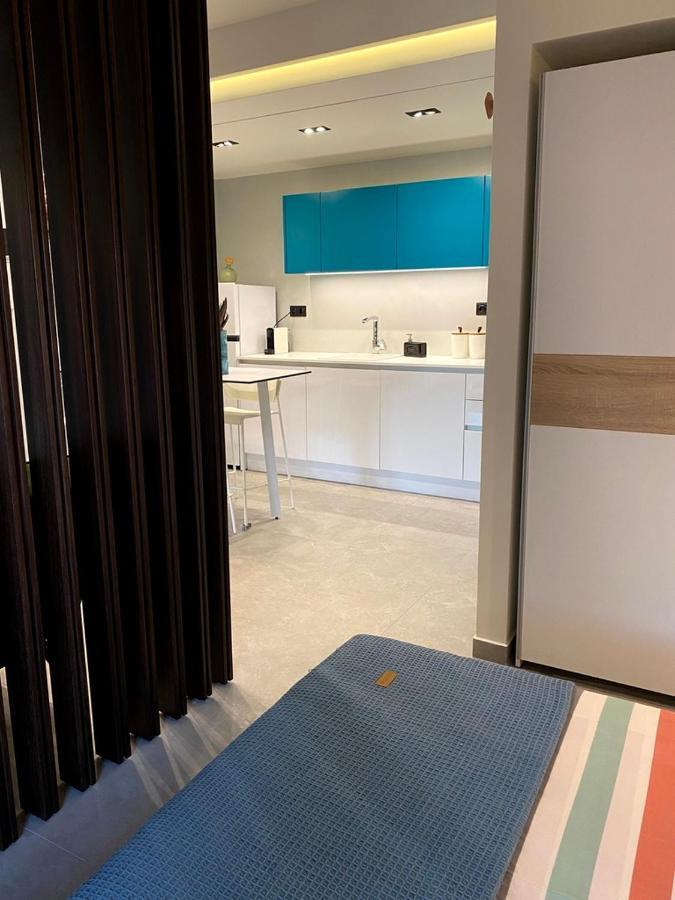 Vyron 2 Lusso Apartment Nea Michaniona Bagian luar foto