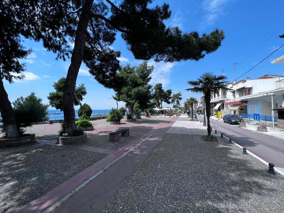 Vyron 2 Lusso Apartment Nea Michaniona Bagian luar foto
